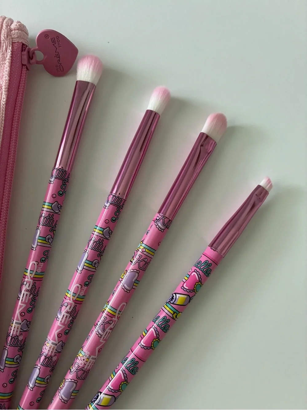 Hello Kitty Creme Shop Makeup Brush Set + Bag